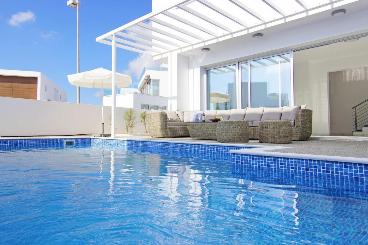 Villa Paradisia Agia Napa Buitenkant foto